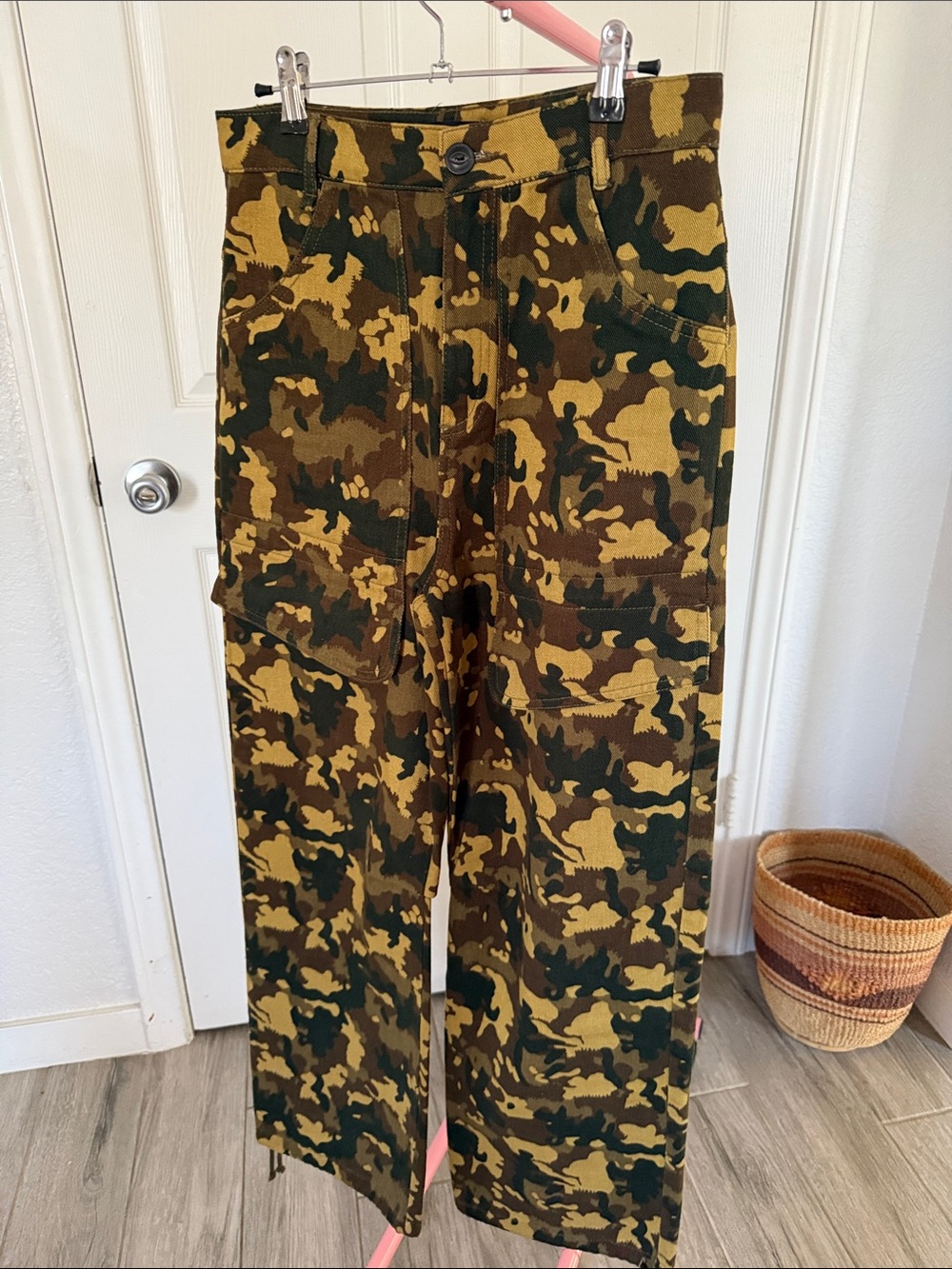 Women’s Zara Camouflage Cargo Pants - Green/Khaki